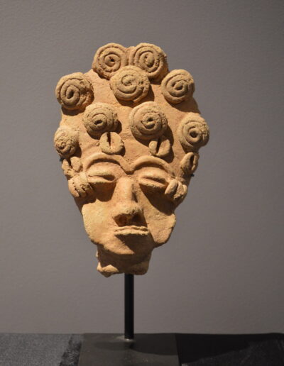 Akan grave marker